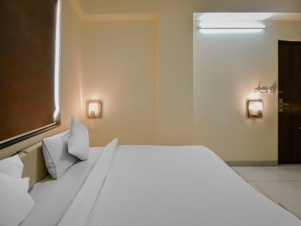 Hotel Vijaydeep Place Near Delhi Airport نيودلهي المظهر الخارجي الصورة