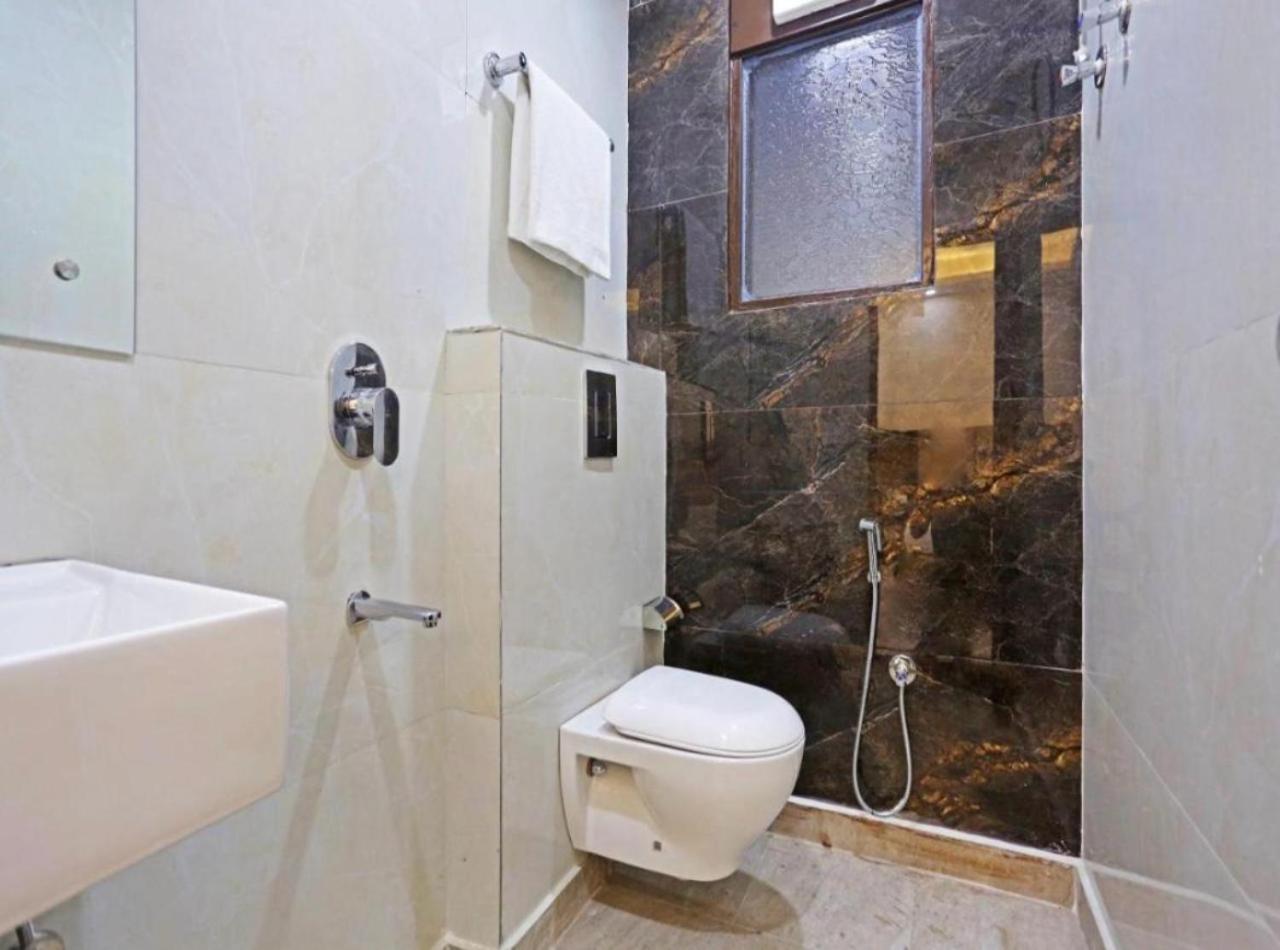 Hotel Vijaydeep Place Near Delhi Airport نيودلهي المظهر الخارجي الصورة