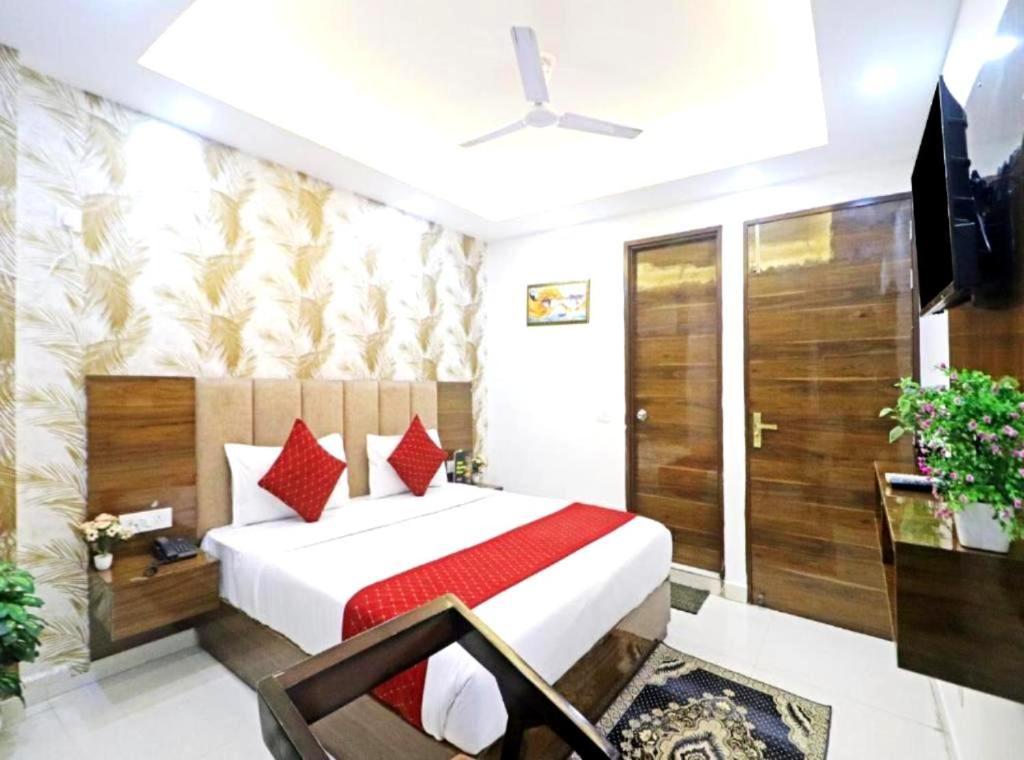 Hotel Vijaydeep Place Near Delhi Airport نيودلهي المظهر الخارجي الصورة